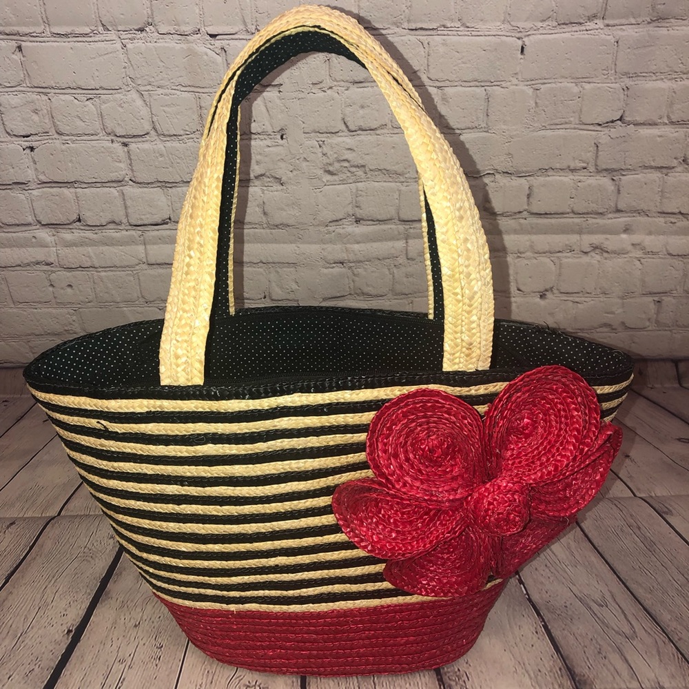 Beautiful handmade large 100% wheat straw tote